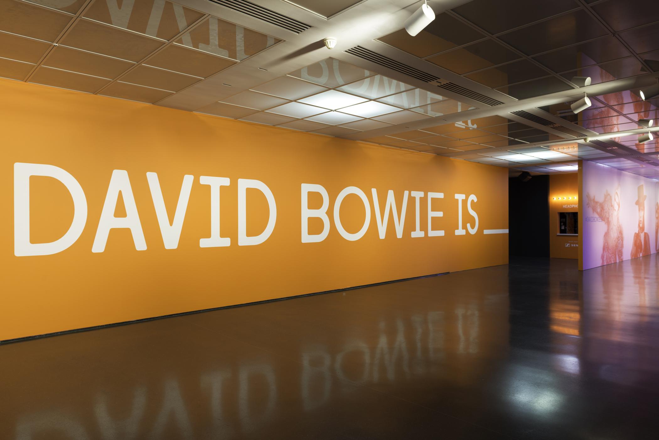 david bowie exhibit tour